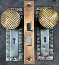 Vintage Cross Hatch Door Knob and Back Plate Passage Set