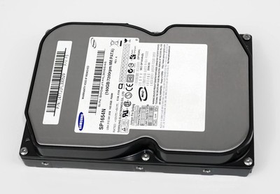 SAMSUNG SP1654N Festplatte HDD 160GB 7200rpm IDE PATA 1477J1FL330529 3,5'' intern