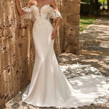 Off The Shoulder Mermaid Wedding Dresses Sweetheart Long Tails Short Bride Gowns