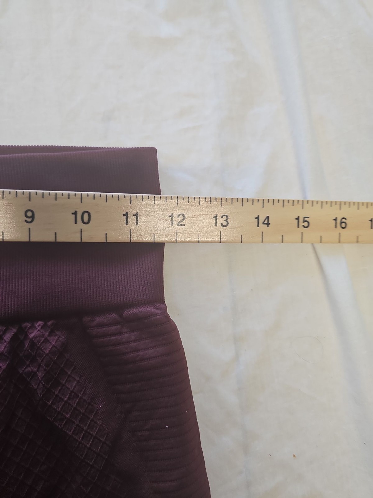 Women's High-Waisted Seamless Ribbed Leggings in Plum Purple size m MM30 image 4