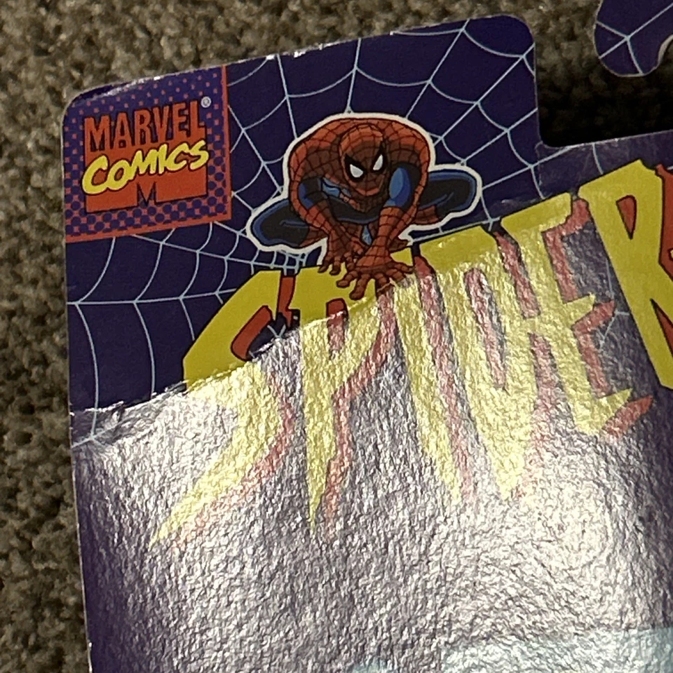 Figura de acción ToyBiz Spider-Man The Merodeador Extending Garras 1995 rara de colección Foto 3 de 4