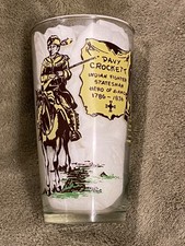 VTG Green Panel 5" Glass "Davy Crockett Indian Fighter Hero Of Alamo 1786-1836"