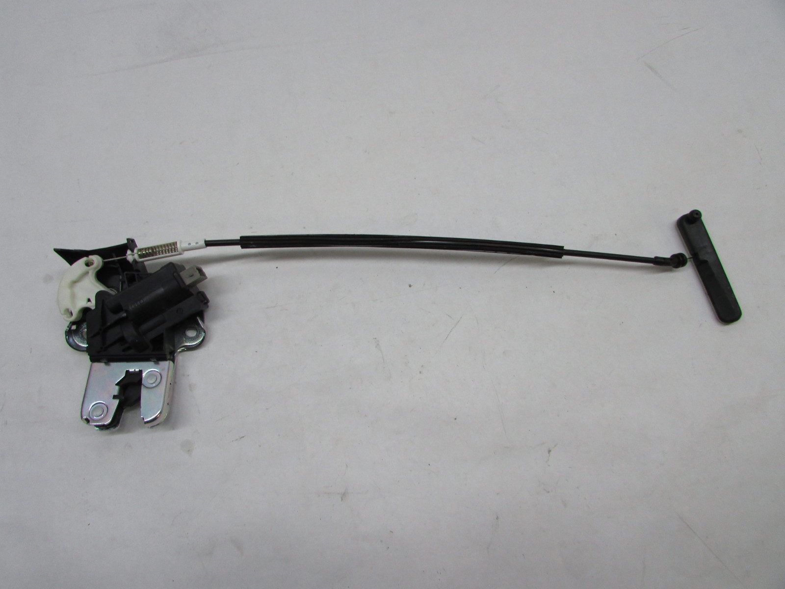 2010 VW Jetta TDI Trunk Latch Lock Rear 4F5 827 505 D OEM 06 07 08 09