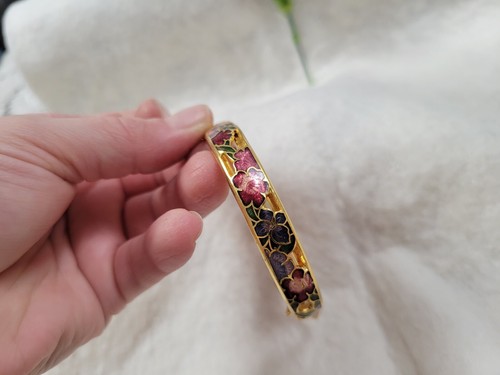 NEW Vintage Pink Lilac Asian Deity Chinese Cloisonne Bangle Bracelet Copper - Picture 6 of 10