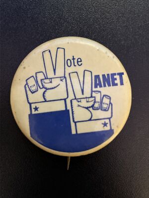Vote Vanet V for Victory Election Pin Rare Vintage Campaign Button