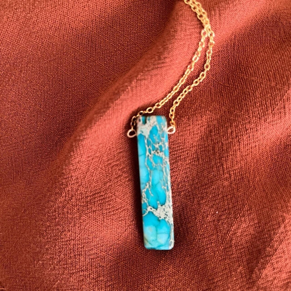✨Collar VANESSA MOONEY turquesa y oro Foto 2 de 4