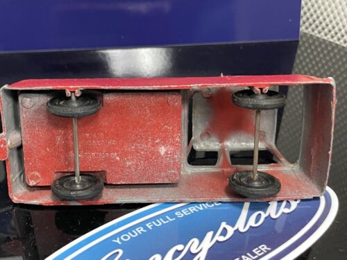 Vintage 1962 Tootsie Toy "Ford Econoline Pickup" (6") Diecast Truck - Picture 3 of 3