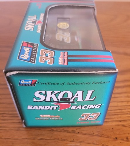 1997 NASCAR Revell Ken Schrader 33 Skoal Bandit "Bud Shootout" 1:64 diecast - Picture 2 of 6