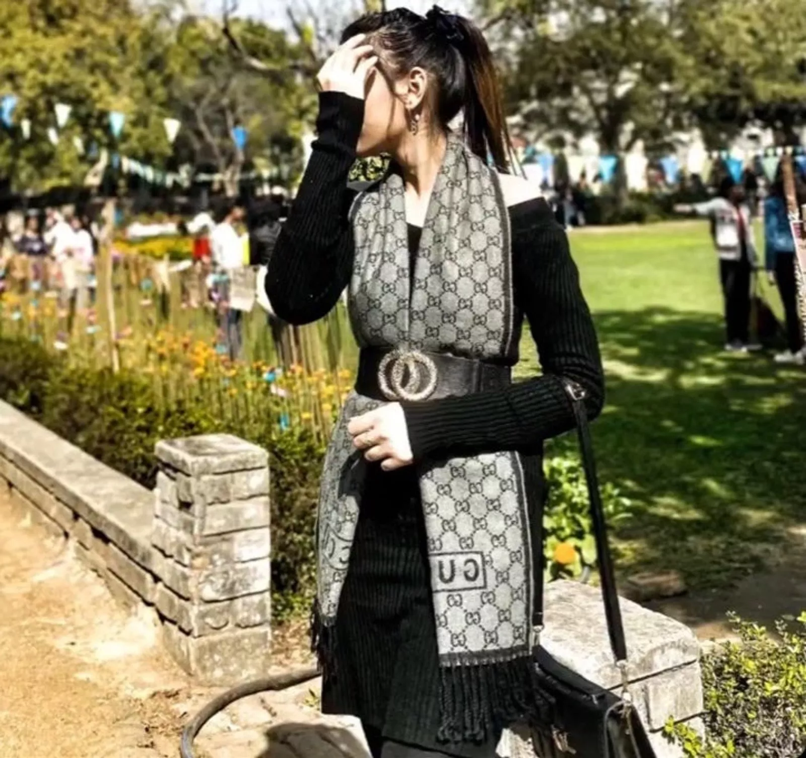 Écharpe en laine embellie Gucci Jacquard