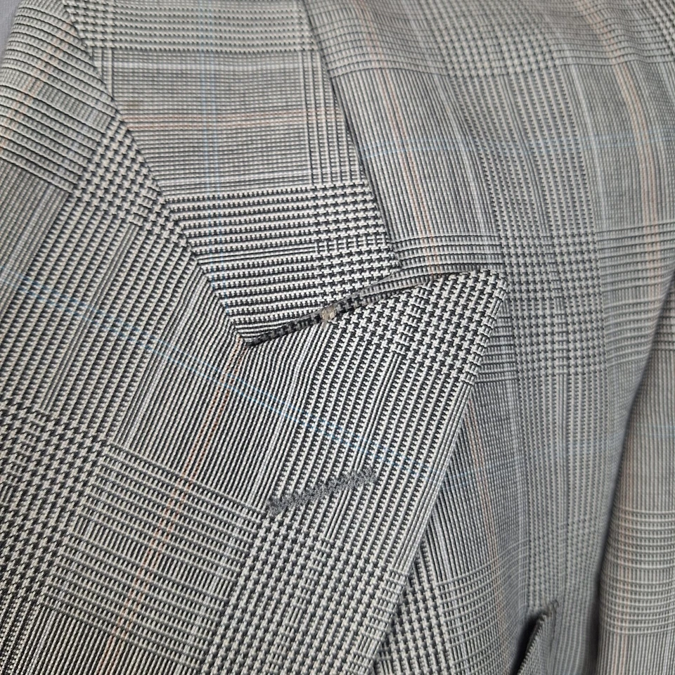 Abrigo deportivo Botany 500 para hombre 40L ajuste atlético doble pecho gris a cuadros Foto 3 de 4