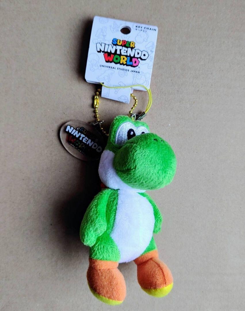 Super Nintendo World Yoshi Plush Doll Key Chain Universal Studios