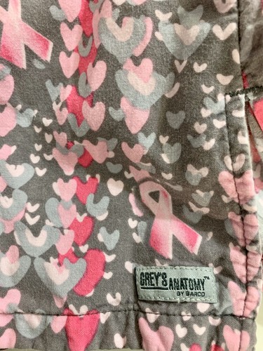 Gray’s Anatomy Small Grey Scrub Top With Breast Cancer Ribbons And Hearts - Picture 5 of 8
