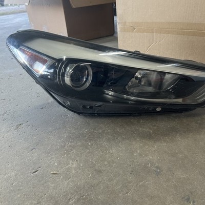 2016 2017 2018 Hyundai Tucson Single Projector Xenon HID Headlight RH Right OEM