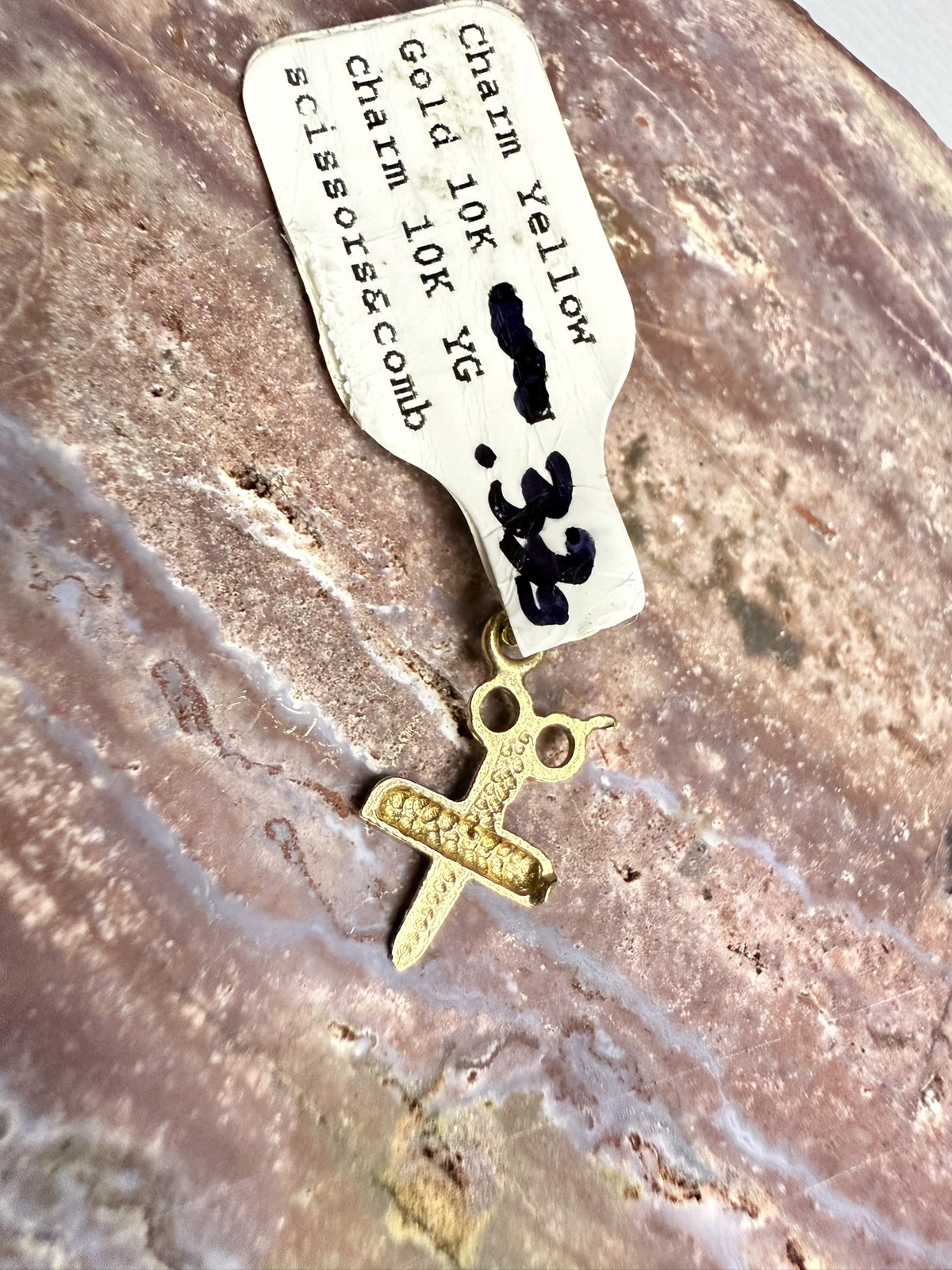 Solid Gold Charm Scissors and Barber Comb Hairsty… - image 2