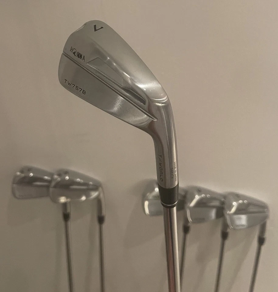 HONMA TW757 Blade Set 5 PW Asta Acciaio Regular Flex Ottime Condizioni NP 1620 - Immagine 4 di 4