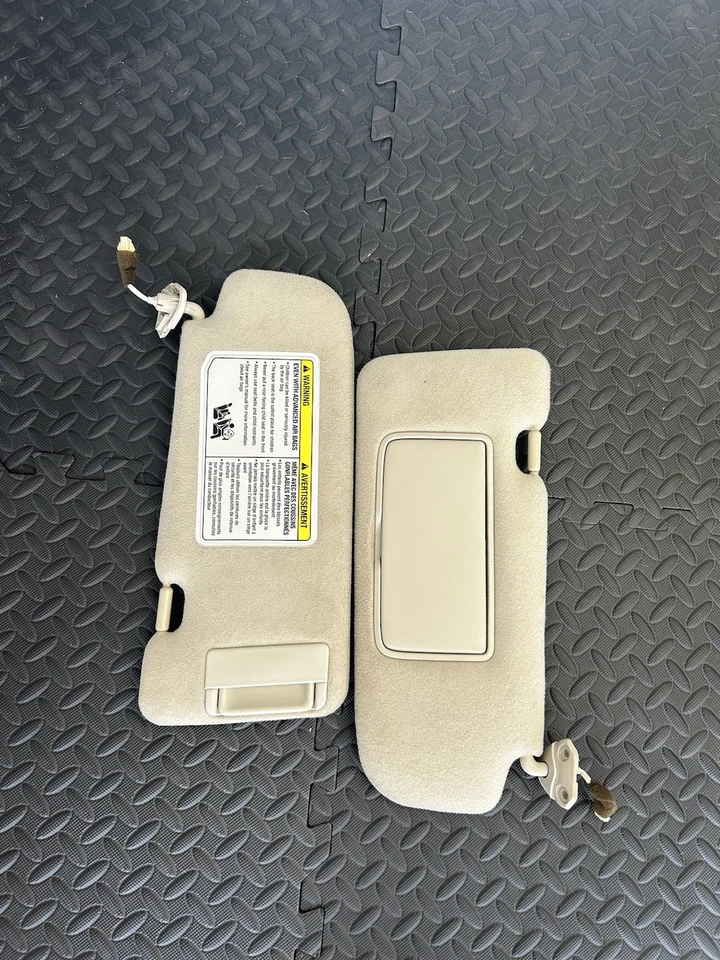 Infiniti G35 2005 sedán parasol izquierdo y derecho par montaje A0999 Foto 2 de 4