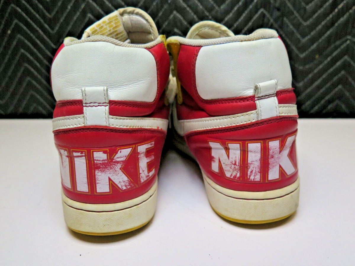 Nike Terminator Hi Supreme Court 308651-611 Color Red Nike Terminator Hi Supreme Court 308651-611 Color Red