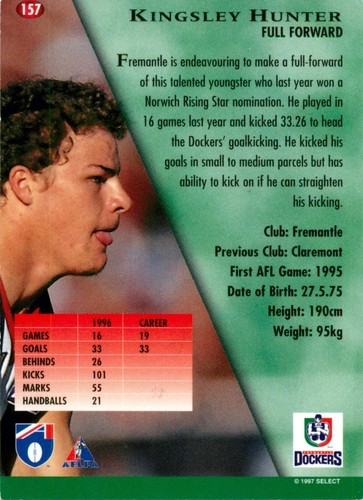 ✺Signed✺ 1997 FREMANTLE DOCKERS AFL Card KINGSLEY HUNTER - Picture 2 of 2