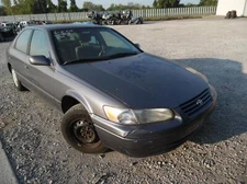 Used Front Right Door Glass Front fits: 1999 Toyota Camry w/ultraviolet Front Ri