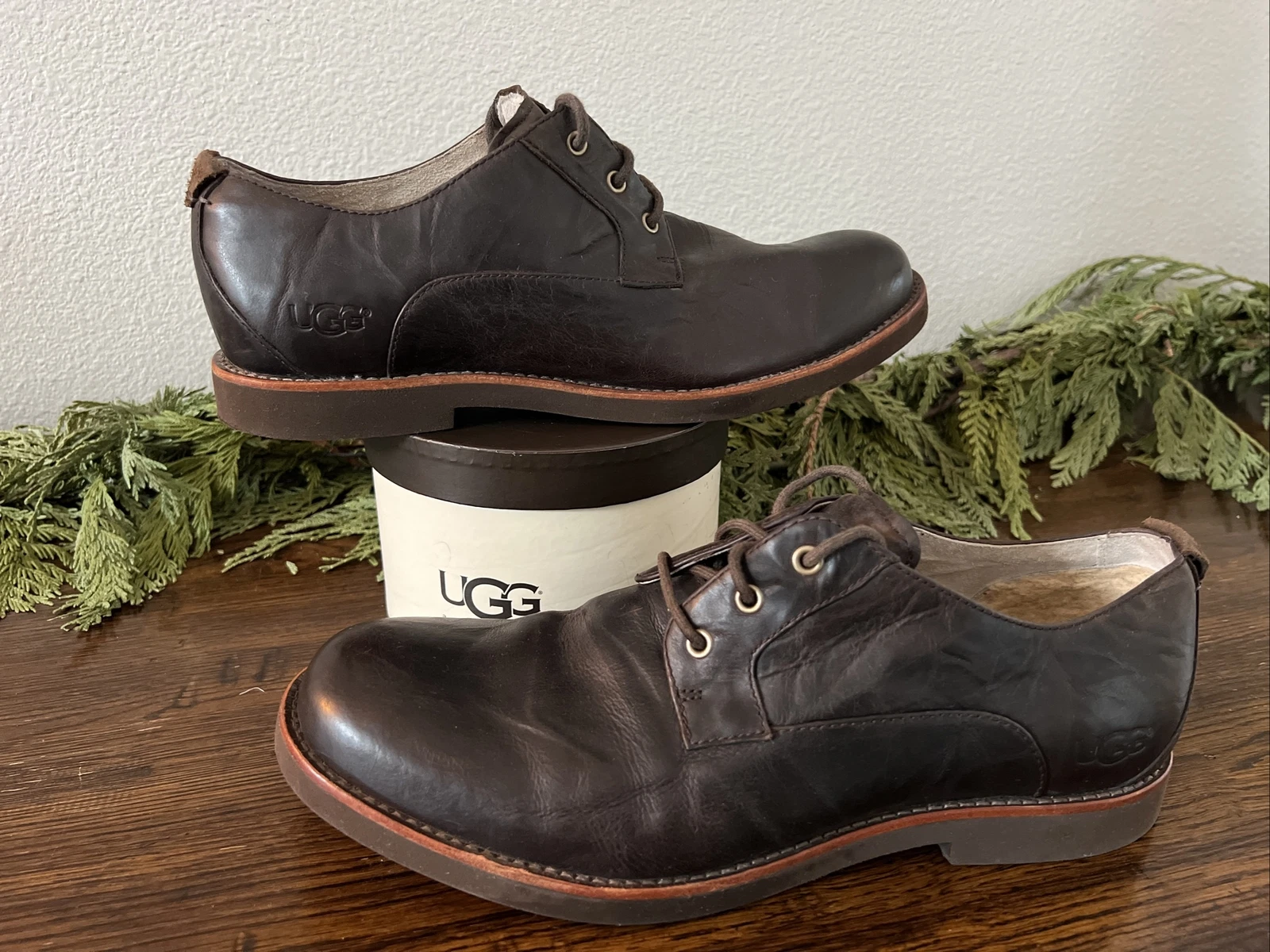 Ugg Klayton 1002386 Casual Oxford pelle marrone morbida da uomo taglia 11 foderata in pelle di pecora