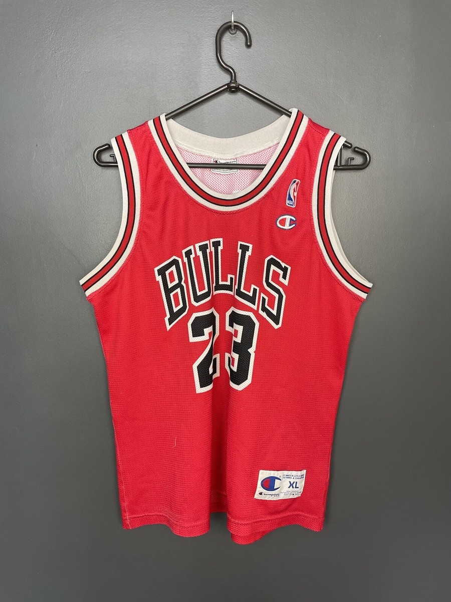 VINTAGE CHICAGO BULLS NBA BASKETBALL JERSEY #23 JORDAN