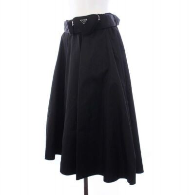 スカート PRADA Women Skirts P117YOOO15K8 Black Prada Pleated Skirt | italist
