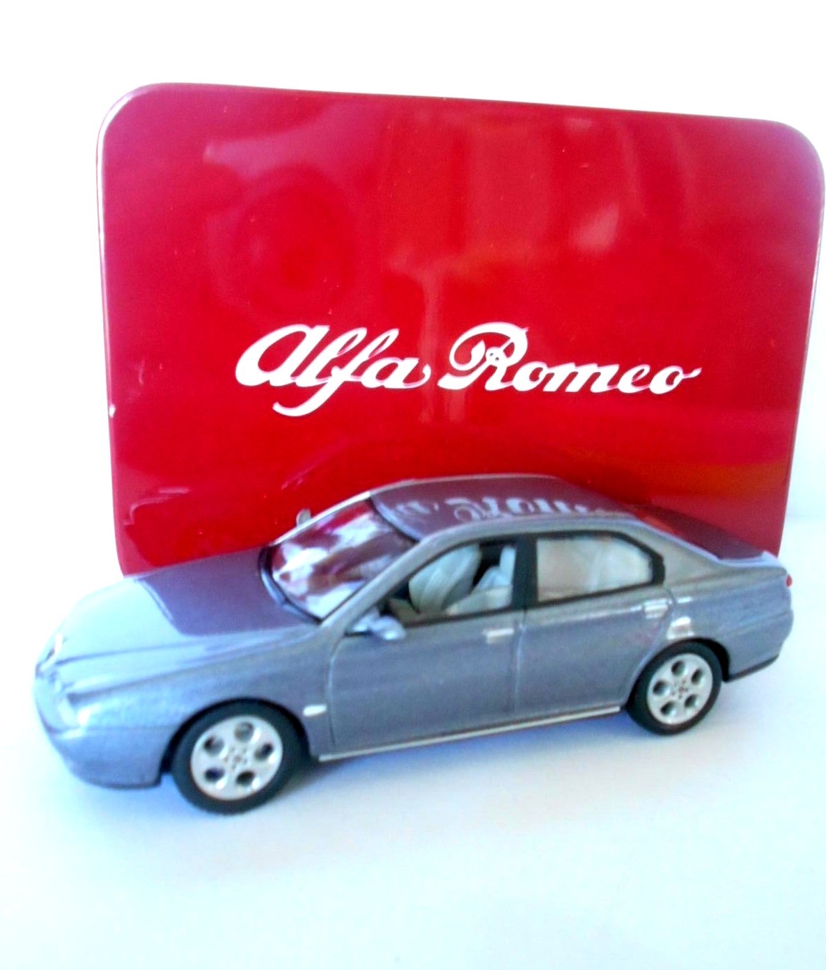 Solido Alfa Romeo 166 1998 1:43 5915810