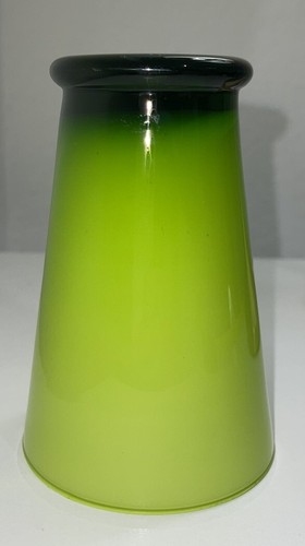 NEW Gorgeous Designs Brand Art Glass 5 Inch Cased Lime Green Glass Tumbler - Picture 10 of 10