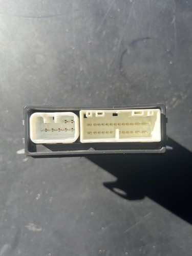 98-05 Lexus GS430 Rear Door Lock Left Multiplex Control Module 89224-30010 OEM - Picture 3 of 4