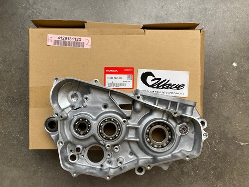 HONDA Right Crankcase 11100-MAC-305 CR500 From 94 01 No Cheap Copy - Picture 2 of 2