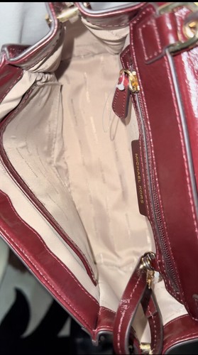 Michael Kors Satchel Bag Oxblood, Woman's Bag in Excellent Condition - Picture 7 of 11