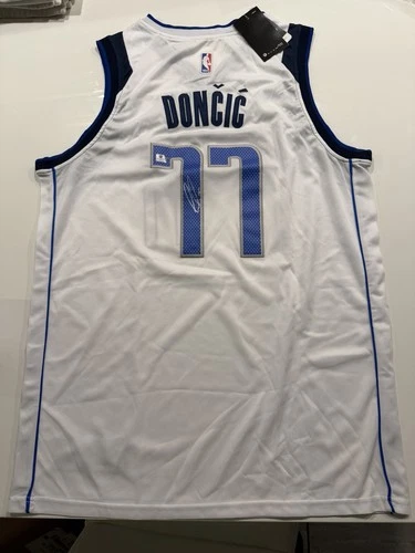 Luka Doncic Signed Dallas Mavericks Jersey COA Authenticated NBA Autographed MVP