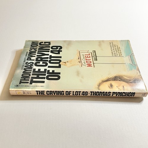 The Crying of Lot 49 by Thomas Pynchon - 1980 Vintage Bantam Paperback Book - Picture 3 of 6