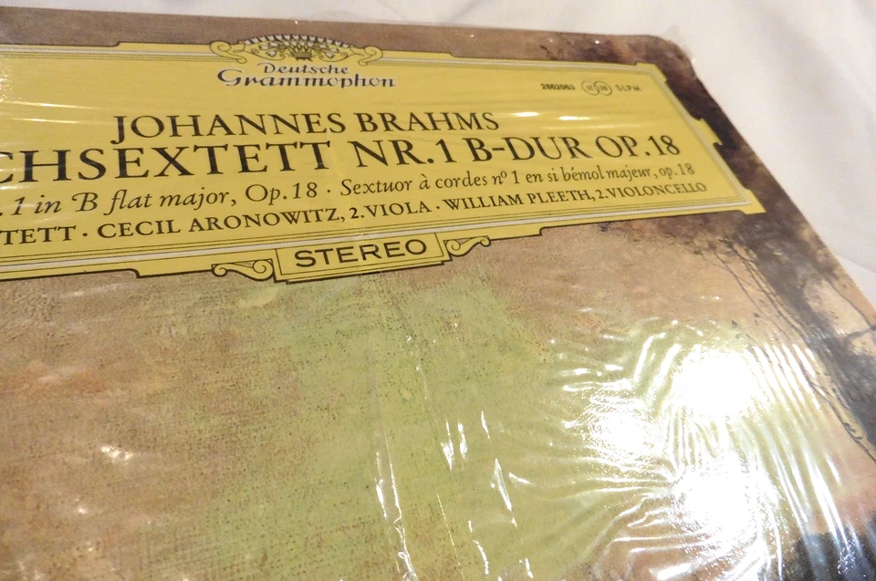 Brahms String Sextet No. 1 in B flat Major, Op. 18 Deutsche Grammophon SEALED M - Image 2 of 4