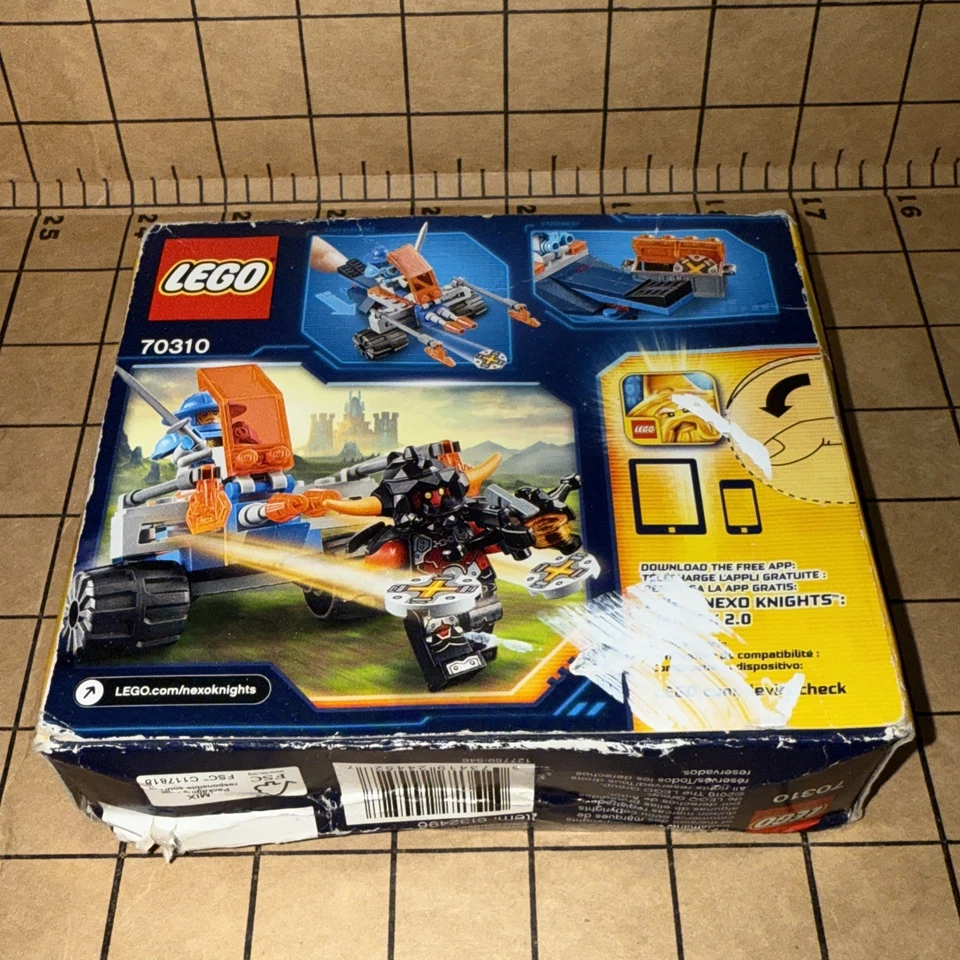 LEGO Nexo Knights Knighton Battle Blaster 70310 - NEW - Damaged box - Image 2 of 4