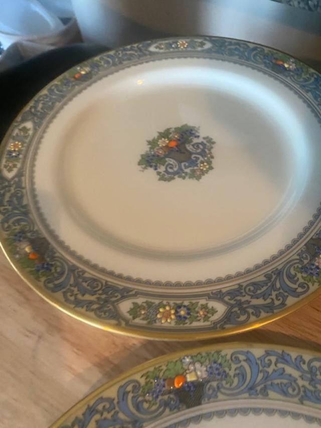 Picture 4 of 6