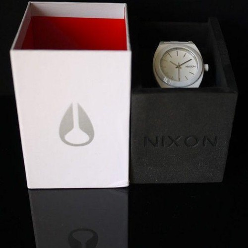 Nixon Ceramic Player A250-100 TUTTO Bianco Automatico con Scatola Ceramica Nuovo di Stato - Foto 10 di 12