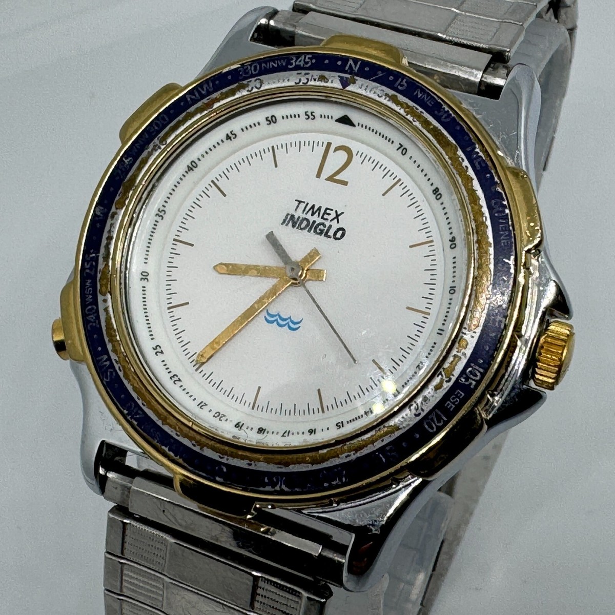 ビンテージ TIMEX INDIGLO アンティーク クォーツ A51 Vintage Timex Indiglo Gold Tone Metal Stretch Bands Watch