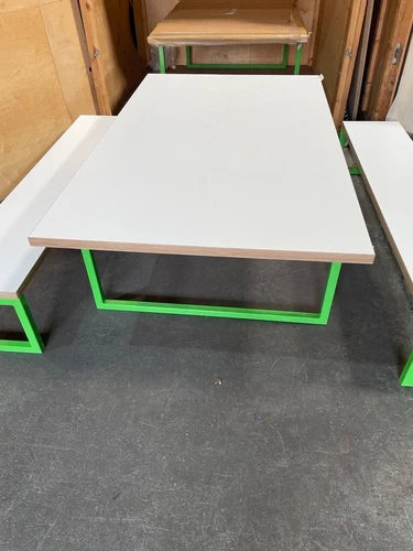 1 x Office Breakout Canteen Table & Bench/Bistro Bar Café Meeting Breakout Table