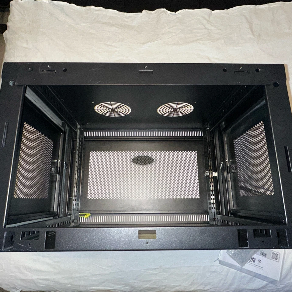 Tripp Lite SmartRack 6U Server Rack SRW6U, Wall-Mount, Vented, 200lb, Locking - Image 4 of 4