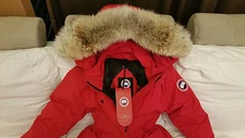 BRAND NEW RED LABEL CONCEPT EDITION RED CANADA GOOSE TRILLIUM SMALL PARKA JACKET
