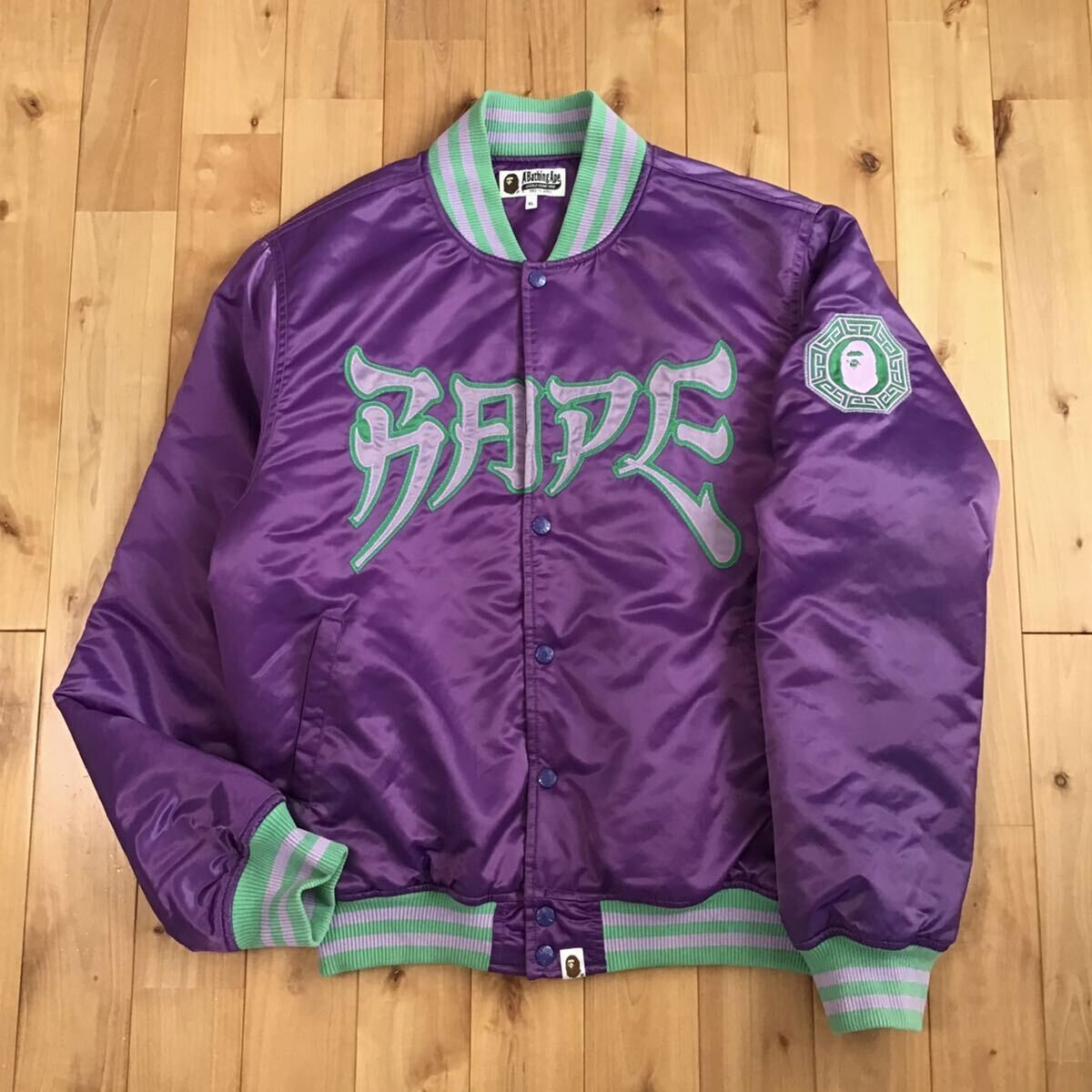 【希少】BAPE SATIN VARSITY JACKET title BAPE® LADIES' BAPE® SATIN VARSITY JACKET 2023年10月7日