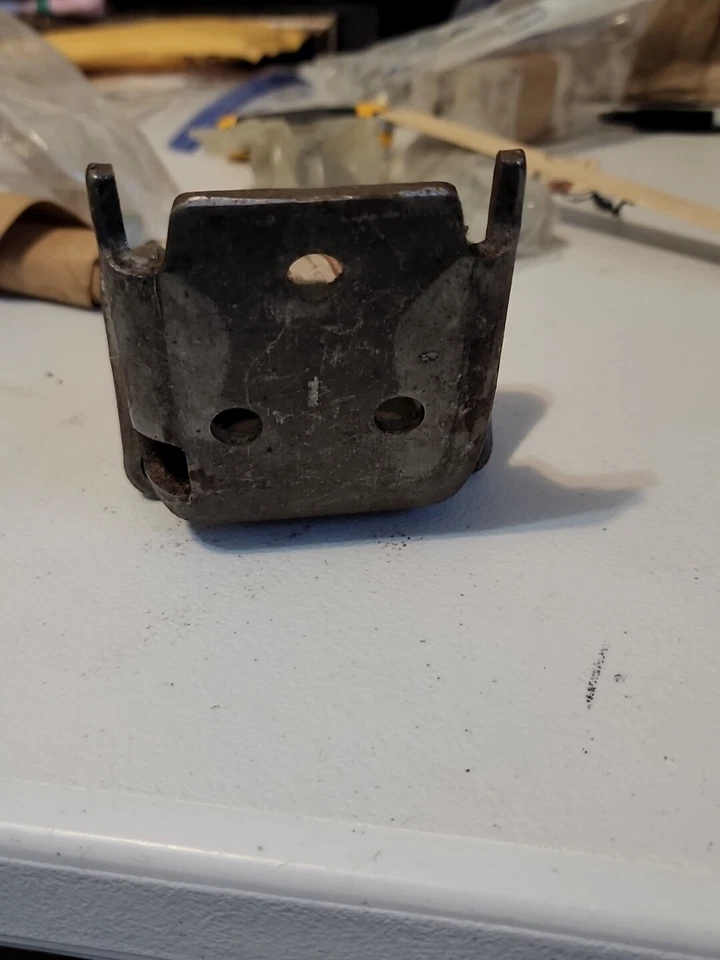 NUEVO 1976-1979 BISAGRA MARCAPASOS AMC, PUERTA SUPERIOR DELANTERA IZQUIERDA MOTORES AMERICANOS P/N 3862271 Foto 3 de 4