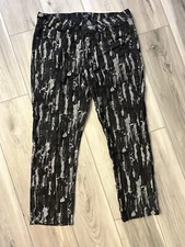 Boohoo MAN Men's Black and Grey Jeans Size 32