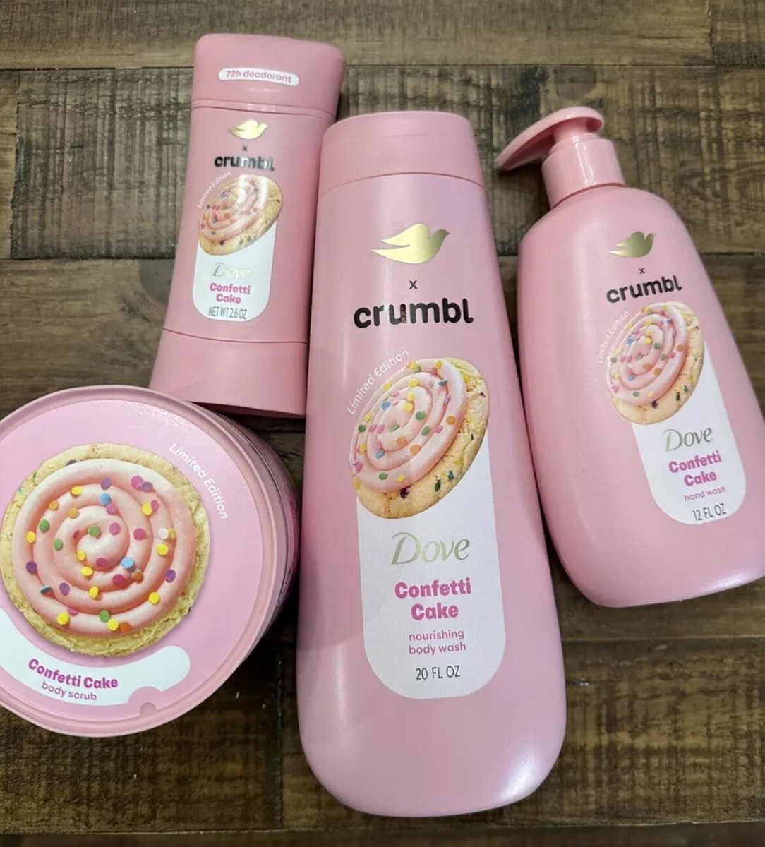 アメリカ話題の期間限定商品！Dove×crumbleコラボ ボディケア2点
