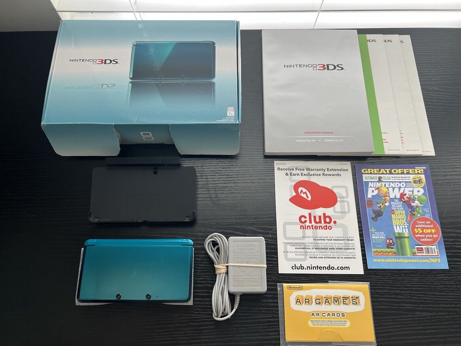 Best Buy: Nintendo 3DS Aqua Blue CTRSBAAA