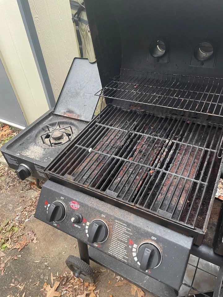 Char-Griller 3-Burner燃气和炭烤架-黑色 — 第 3/4 张图片