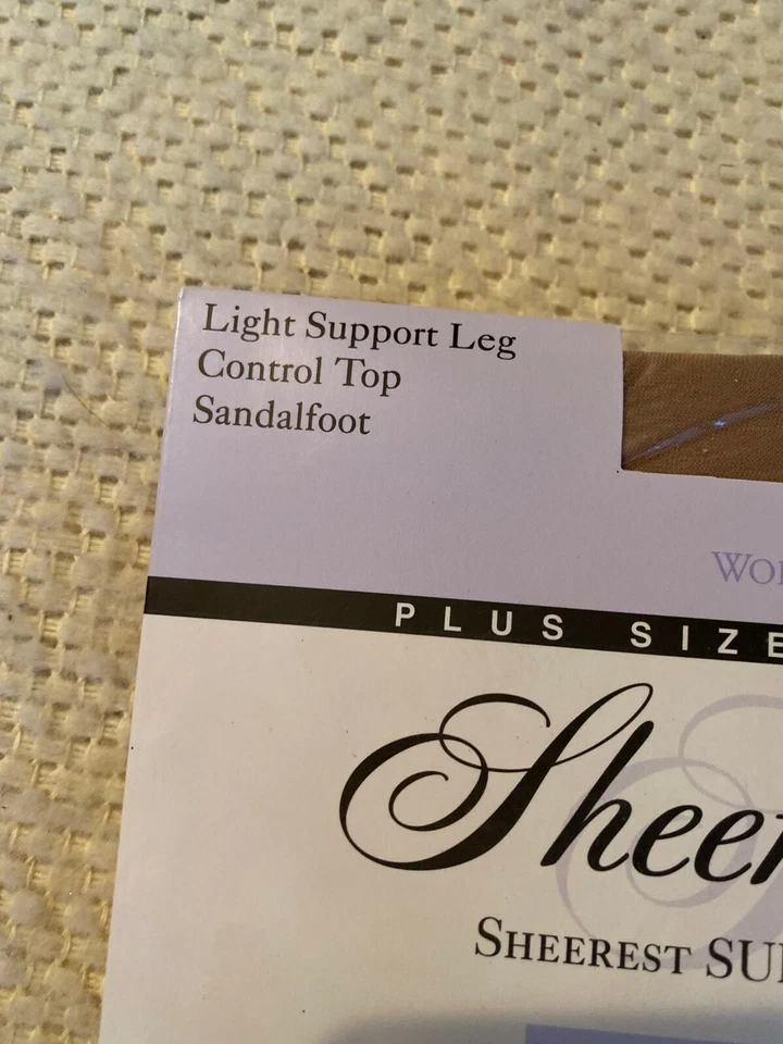 Worthington Sheer Caress 连裤袜沙码平均 — 第 2/4 张图片