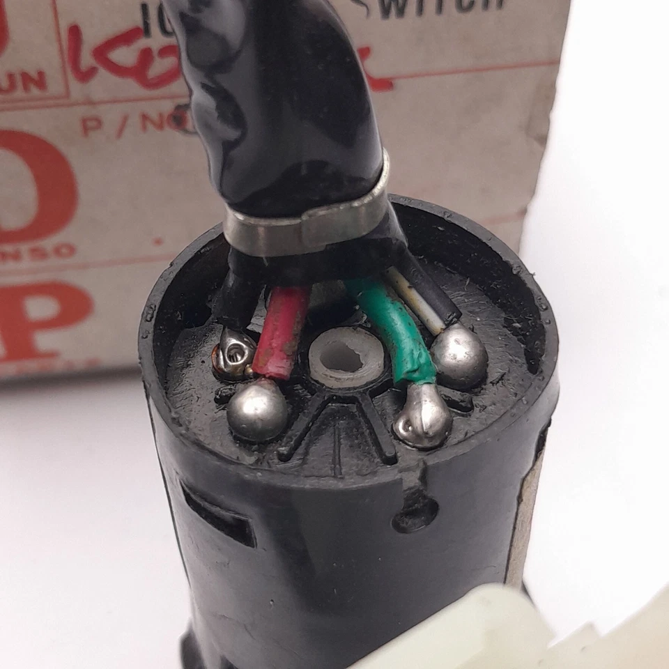 Interruptor de encendido principal Honda C700 C70 Passport C50 C90 nuevo #2 Foto 2 de 4