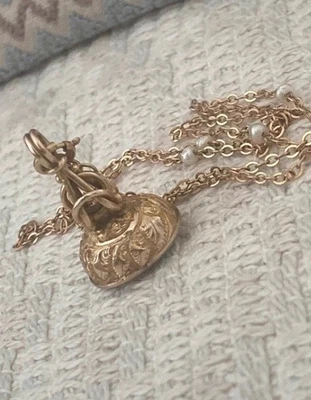 Victorian 9ct Yellow Gold Natural Agate Seal Pendant With Chain - Image 1 of 4